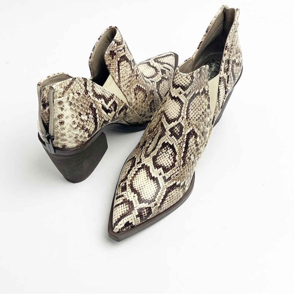 VINCE CAMUTO Faux Snakeskin Leather Back Zipper Chunky Heel Booties 8 Festival